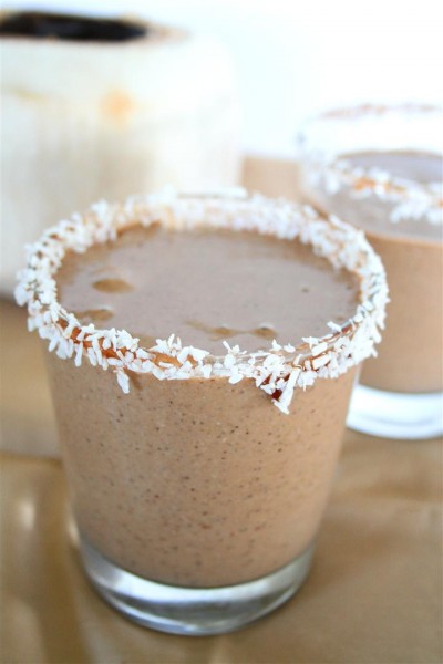 Chocolate Coconut Protein Smoothie 01