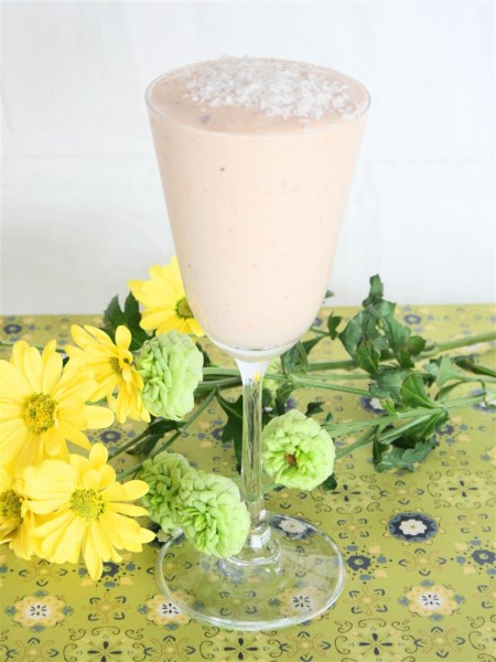 Peach Coconut Smoothie 01