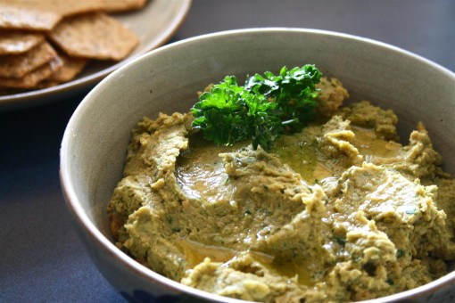 Easy Peasy Hummus 01