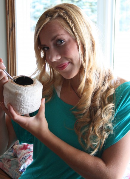 Charissa and the Coconut 01