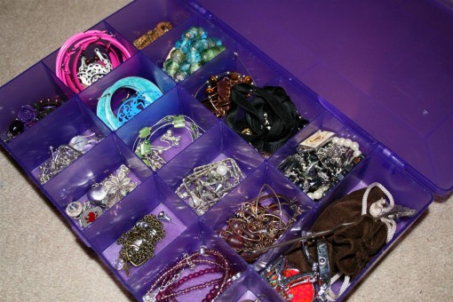 Jewlery Organization 01